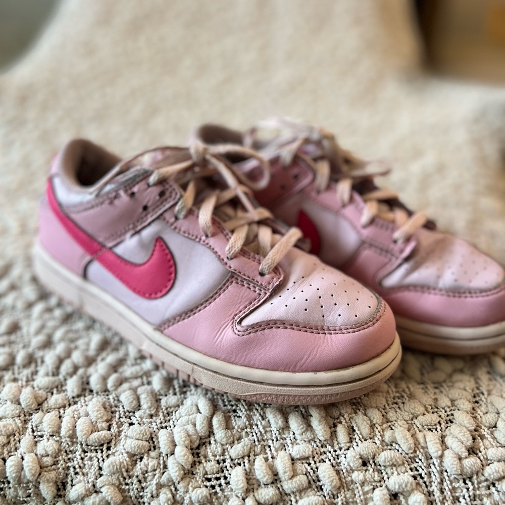 Nike Kid's Dunk Low GS Shoes - Triple Pink